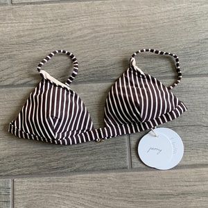 Peony weekend fixed triangle top in praline